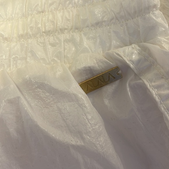 Alala 2 Piece Workout Gear - Picture 8 of 11